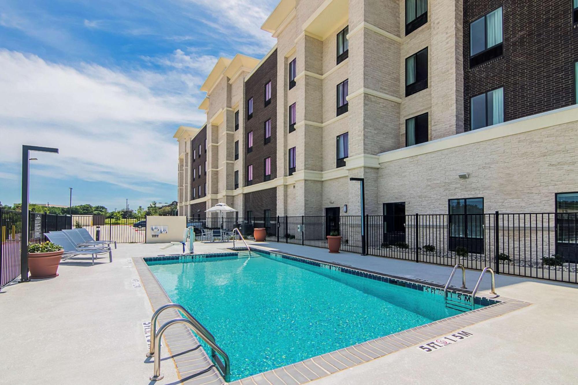 Hampton Inn & Suites-Dallas/Річардсон Екстер'єр фото